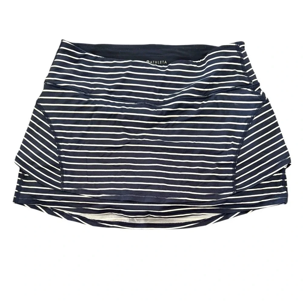 Athleta Tiered Stealth Skort Size M‎ Blue White Striped Short Tennis Golf Pocket